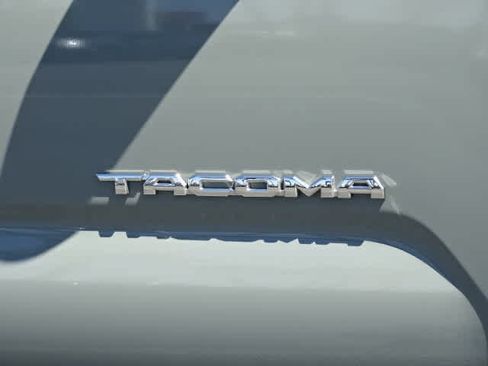Used 2023 Toyota Tacoma TRD Off-Road AWD/4WD image 9