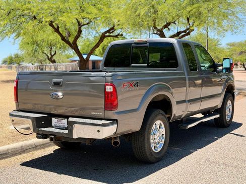 Used 2014 Ford F250 XLT w/ XLT Premium Package AWD/4WD image 5