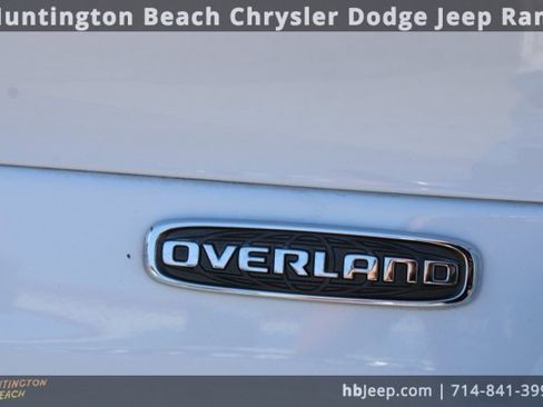 Used 2021 Jeep Grand Cherokee L Overland w/ Luxury Tech Group IV image 6