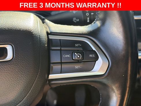 Used 2022 Jeep Compass Latitude w/ Sun and Sound Group AWD/4WD image 40