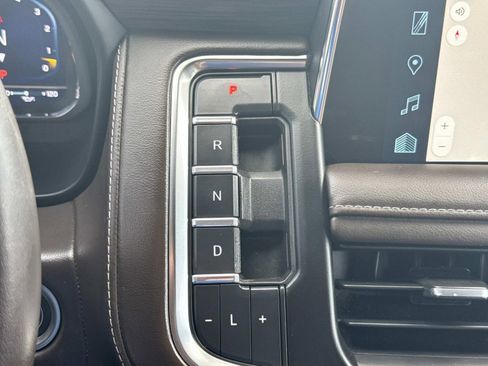 Used 2022 Chevrolet Tahoe LT w/ LT Signature Package RWD image 39