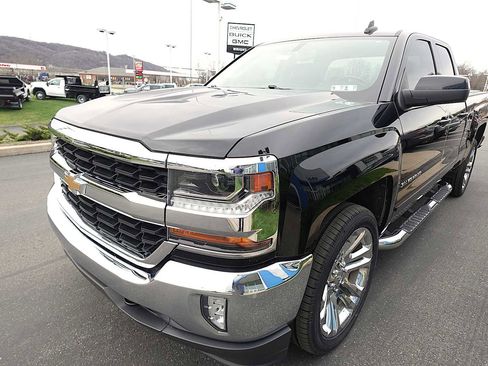 Used 2018 Chevrolet Silverado 1500 LT w/ All Star Edition image 7