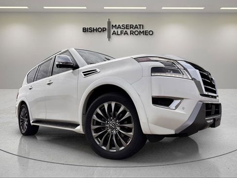 Used 2023 Nissan Armada Platinum w/ Captain's Chairs Package RWD image 2
