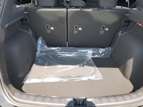 New 2025 Nissan Kicks Play S image 12