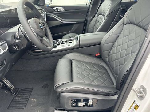 New 2026 BMW X7 xDrive40i w/ M Sport Package image 14