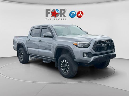 Used 2021 Toyota Tacoma TRD Off-Road image 7