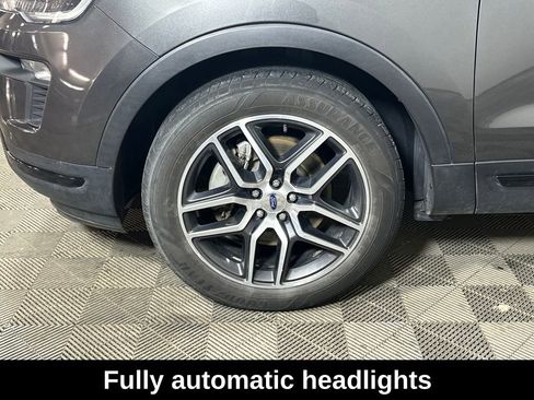 Used 2018 Ford Explorer Sport image 12