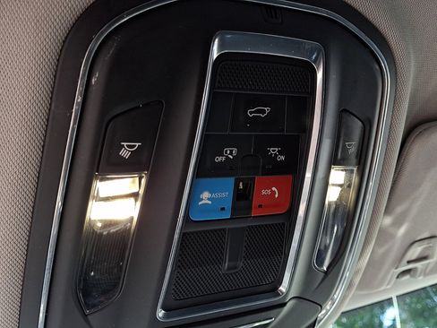 Used 2023 Jeep Grand Cherokee L Limited w/ MOPAR Finishing Package AWD/4WD image 32