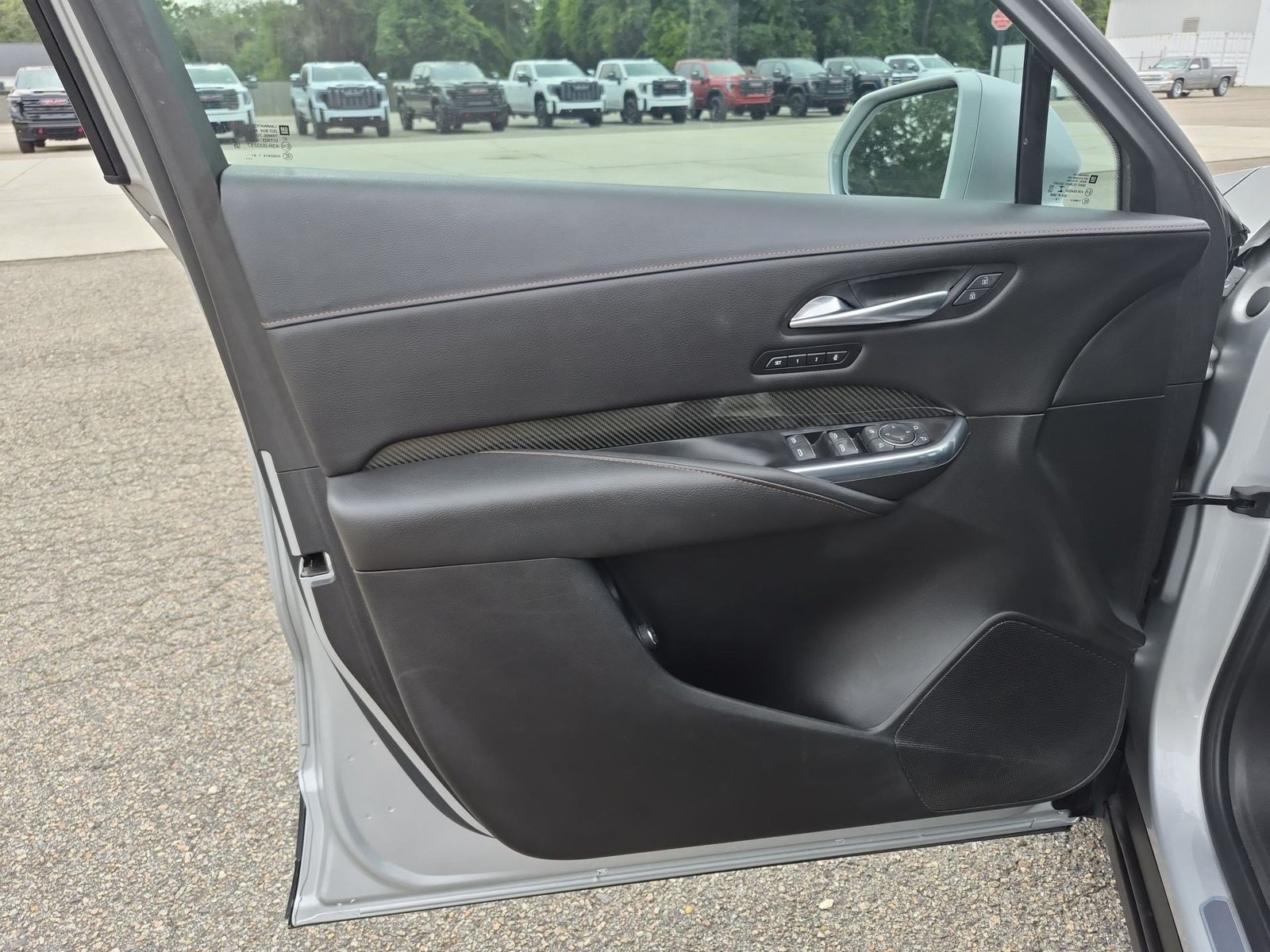 Certified 2019 Cadillac XT4 Sport w/ Cold Weather Package FWD image 23