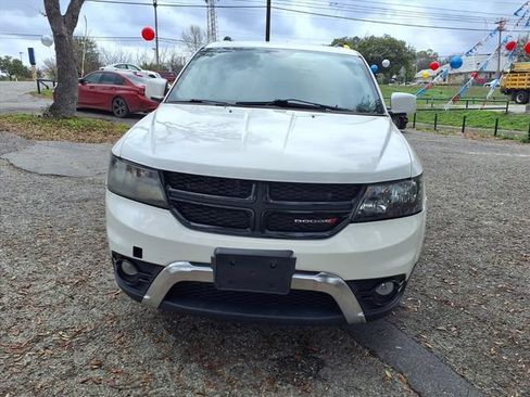 Used 2018 Dodge Journey Crossroad AWD/4WD image 2