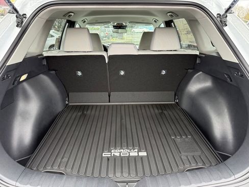 New 2026 Toyota Corolla Cross LE AWD/4WD image 10