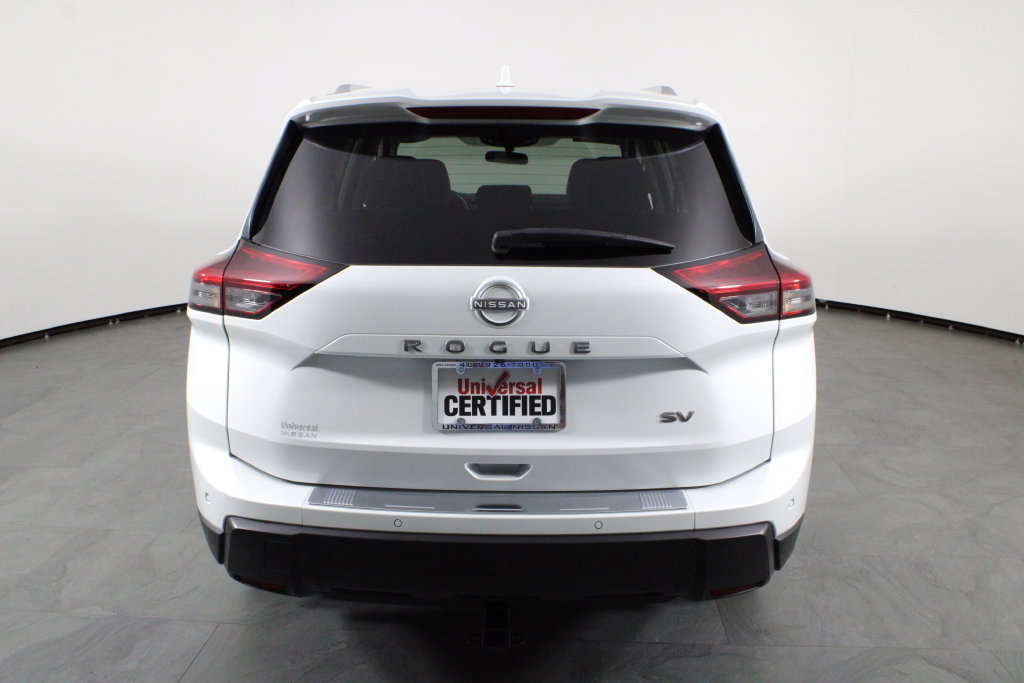 Certified 2024 Nissan Rogue SV w/ SV Premium Package FWD image 11