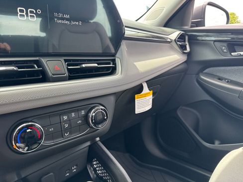 New 2026 Chevrolet TrailBlazer LS w/ LS Confidence Package FWD image 18