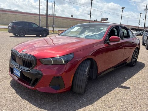Used 2024 BMW 530i w/ M Sport Package image 1