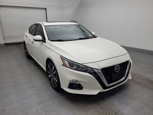 Used 2020 Nissan Altima 2.5 Platinum image 13