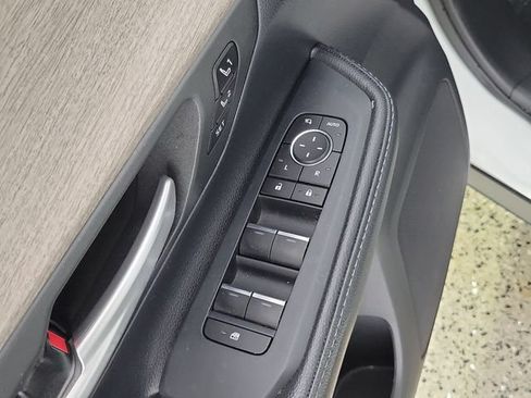 Used 2024 Toyota Grand Highlander AWD Hybrid image 23