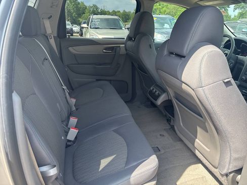 Used 2015 Chevrolet Traverse LS AWD/4WD image 18