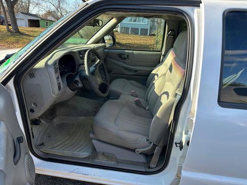 Used 2003 Chevrolet Blazer LS image 6