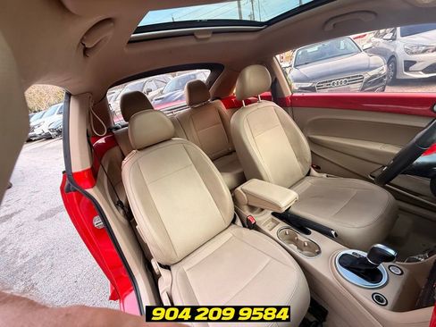 Used 2015 Volkswagen Beetle 1.8T FWD image 41