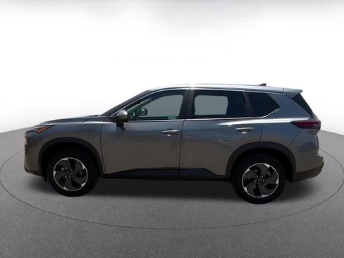 Used 2025 Nissan Rogue SV FWD image 9