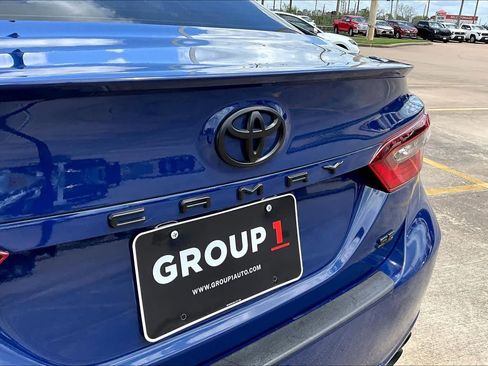 Used 2024 Toyota Camry SE image 30