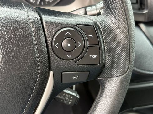 Used 2018 Toyota RAV4 LE w/ All Weather Liner Package AWD/4WD image 28