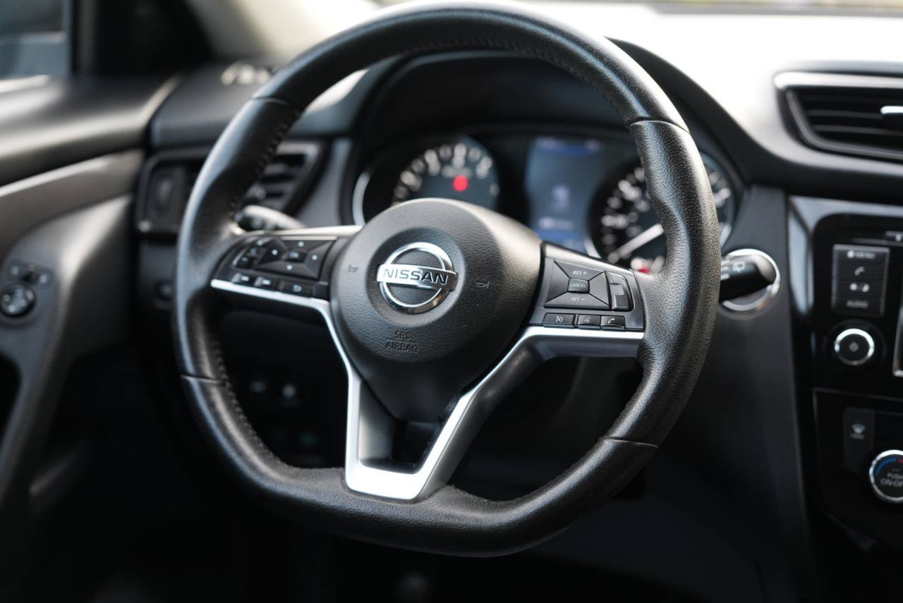 Used 2019 Nissan Rogue SV AWD/4WD image 12