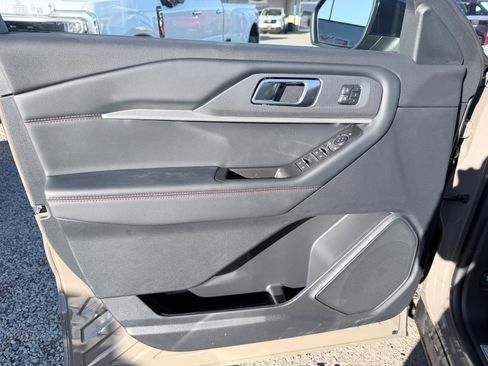 New 2026 Ford Explorer ST-Line w/ ST-Line Street Pack RWD image 9