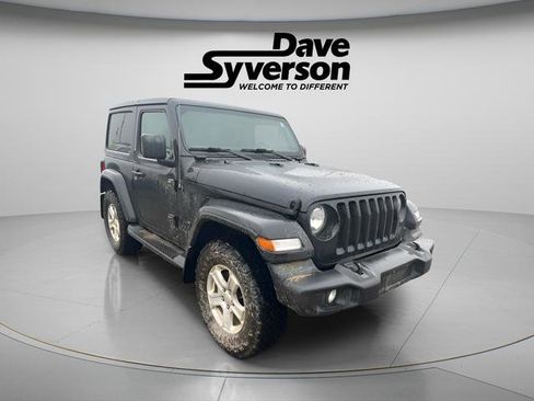 Used 2022 Jeep Wrangler Sport AWD/4WD image 3