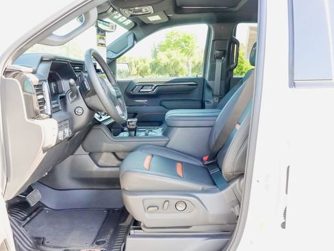 New 2026 GMC Sierra 1500 AT4 w/ AT4 Premium Package AWD/4WD image 13