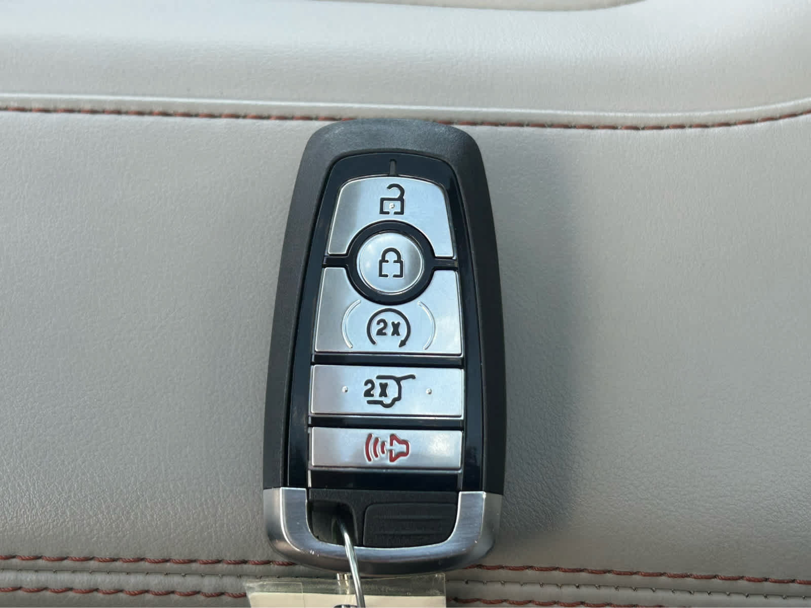 Certified 2025 Ford Expedition Active AWD/4WD image 60