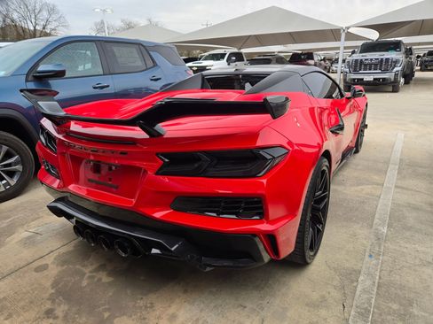 Used 2025 Chevrolet Corvette Z06 image 4