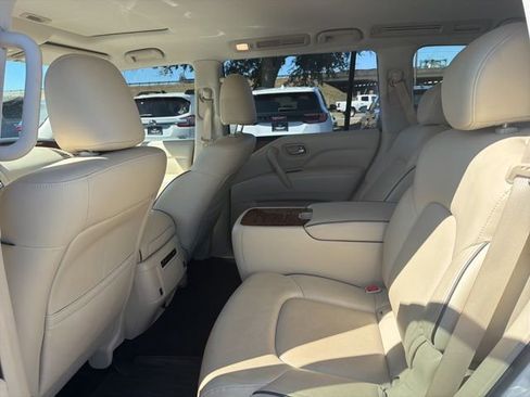Used 2019 INFINITI QX80 Luxe w/ All-Season Package image 15