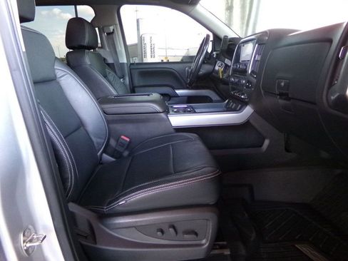 Used 2018 Chevrolet Silverado 1500 LT w/ All Star Edition AWD/4WD image 11