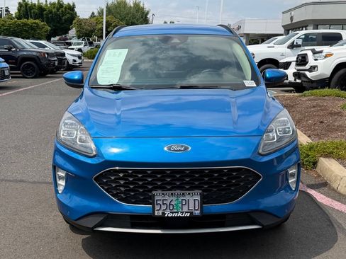Used 2020 Ford Escape Titanium AWD/4WD image 3