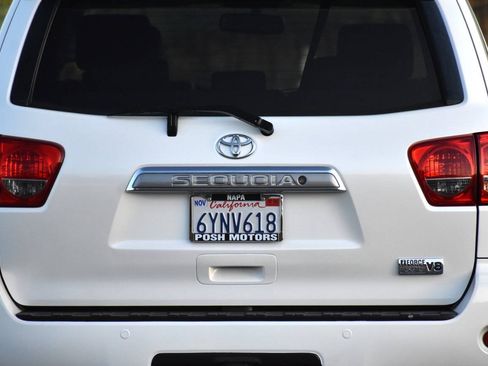 Used 2013 Toyota Sequoia Platinum AWD/4WD image 14