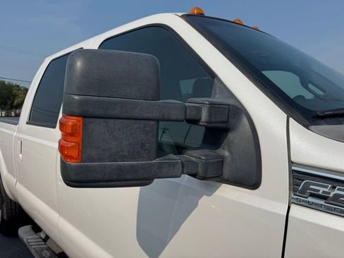 Used 2015 Ford F250 Lariat w/ Lariat Interior Package AWD/4WD image 46