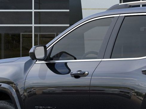 New 2026 GMC Terrain Denali w/ LPO, Black Badging Package AWD/4WD image 12