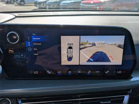 New 2026 Chevrolet Traverse LT w/ Driver Confidence Package image 25