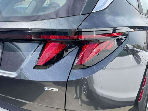 Used 2023 Hyundai Tucson SE AWD/4WD image 7