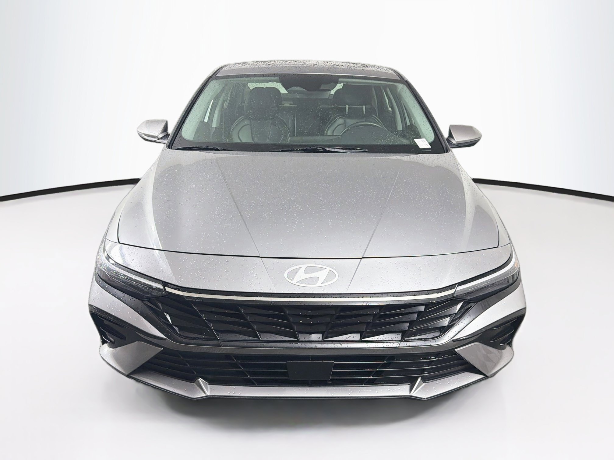 Used 2025 Hyundai Elantra Limited FWD image 2