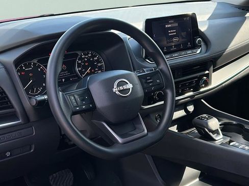 Certified 2025 Nissan Rogue S image 9