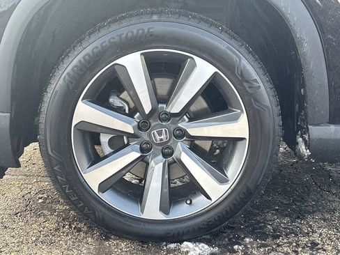 Certified 2023 Honda Pilot Touring image 38