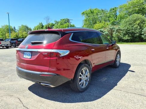 Used 2024 Buick Enclave Essence w/ Experience Buick Package FWD image 7