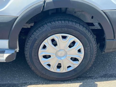 Used 2025 Ford Transit 250 Low Roof w/ Exterior Upgrade Package RWD image 17