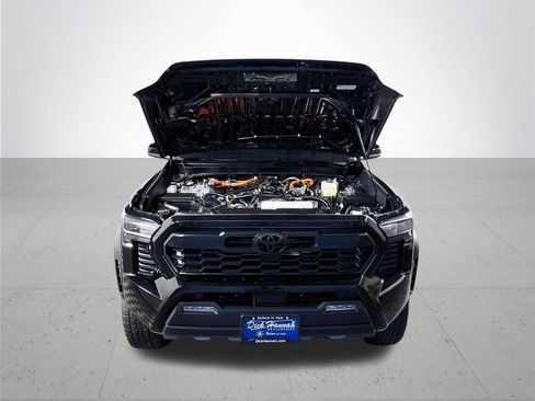 Used 2025 Toyota Tacoma TRD Off-Road AWD/4WD image 22