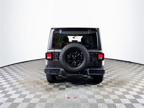 Used 2025 Jeep Wrangler Sport image 7