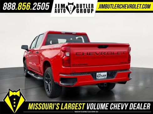 Used 2025 Chevrolet Silverado 1500 Custom w/ Turbomax Blackout Package AWD/4WD image 2