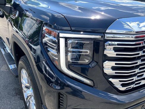Used 2023 GMC Sierra 1500 Denali w/ Technology Package AWD/4WD image 25
