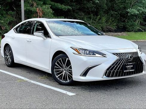 Certified 2024 Lexus ES 350 w/ Premium Package FWD image 1